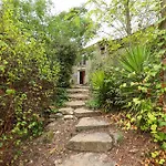 بيت للعطل Domaine Des Arcs Saint-Martin-de-Londres